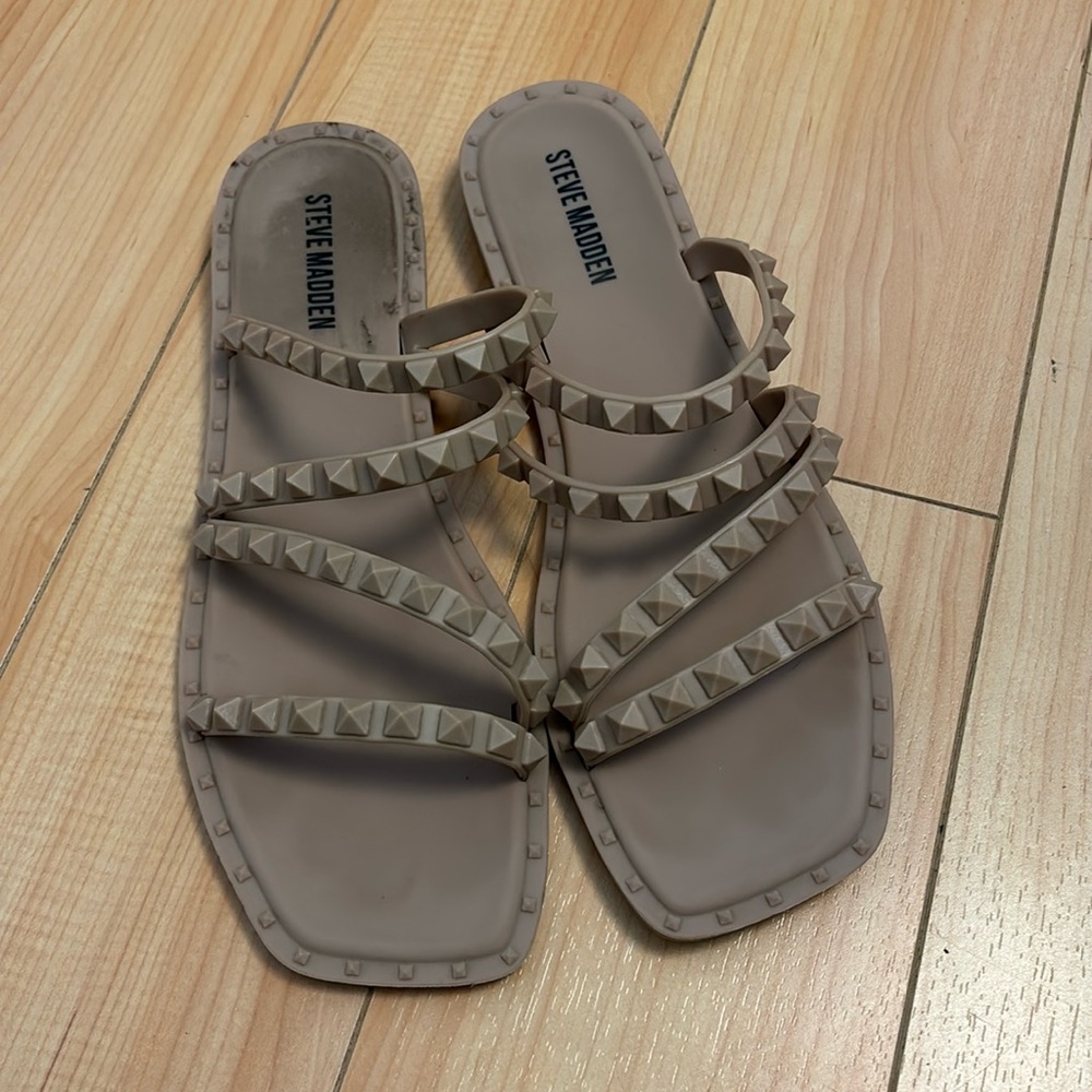 Steve Madden rubber slides